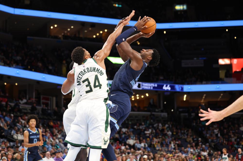 并在球场上 并在球场上