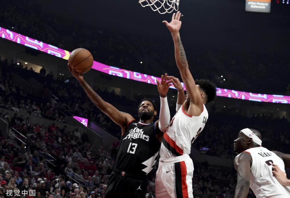 他已经回到 他已经回到